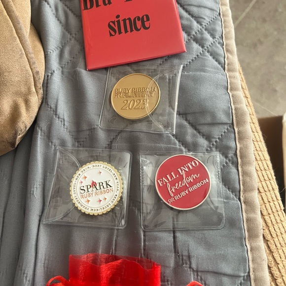 Ruby Ribbon bundle - Picture 3 of 4